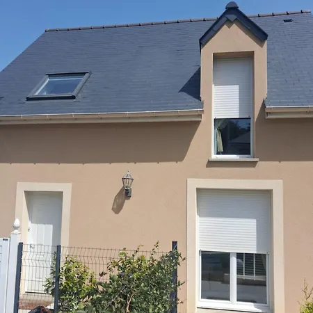 Maison Ensoleillée A Pied Villa